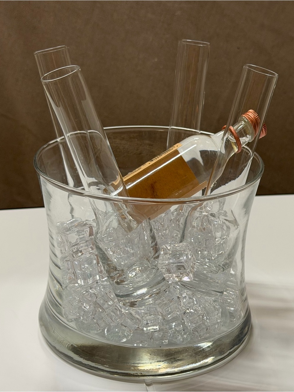 Clear Glass Ice Bucket and Shot Glasses Set - Transparent